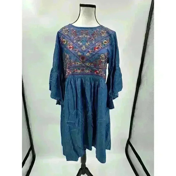Umgee Women's Floral Embroidered Keyhole Bell Sleeve Blue Mini Dress Bohemian SM - Picture 2 of 5